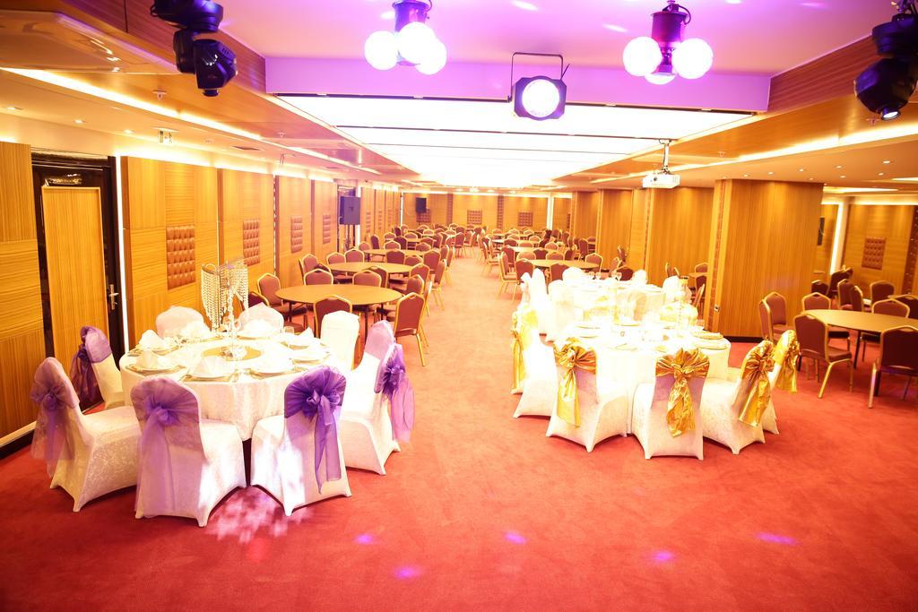 Atasehir Palace Hotel & Conference Istanbul Eksteriør bilde